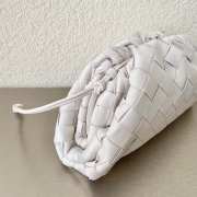 Bottega Veneta White Mini Pouch Bag 22×12×7cm - 2