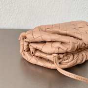 Bottega Veneta Beige Mini Pouch Bag 22×12×7cm - 5