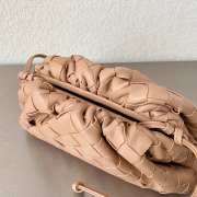 Bottega Veneta Beige Mini Pouch Bag 22×12×7cm - 3