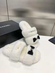 Chanel bowknot wool slippers flat in white - 4