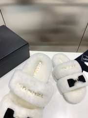 Chanel bowknot wool slippers flat in white - 5