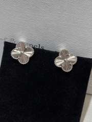 Van Cleef & Arpels Vintage Alhambra 18K White Silver Earrings - 2