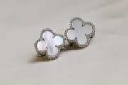 Van Cleef Vintage Alhambra earrings 18K white gold, Mother-of-pearl - 1