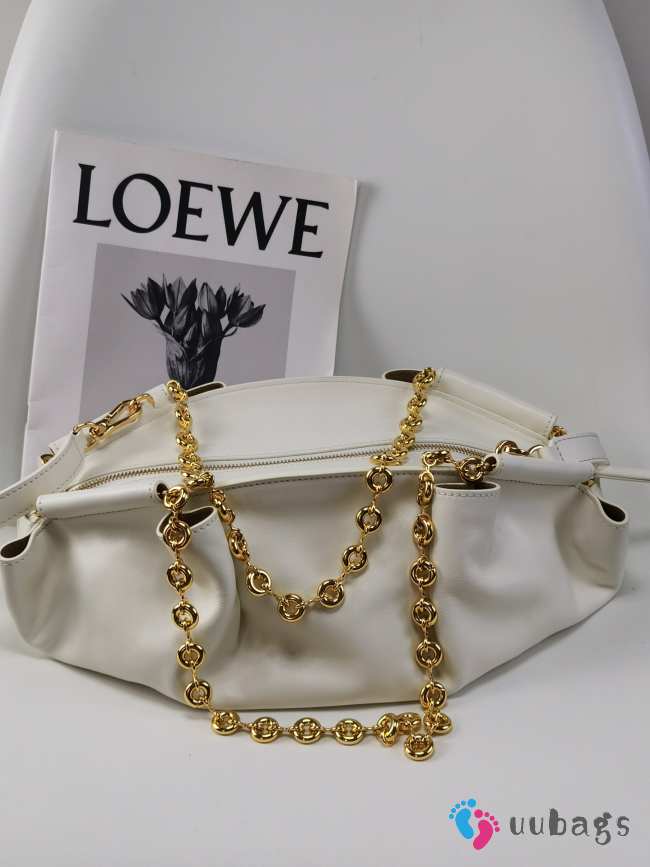 Paseo bag in shiny nappa calfskin with chain white 11.5x35x21cm - 1