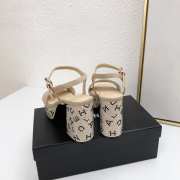 Chanel Sandal Grosgrain Fabric & Stone Beads Beige & Silver 9cm - 4