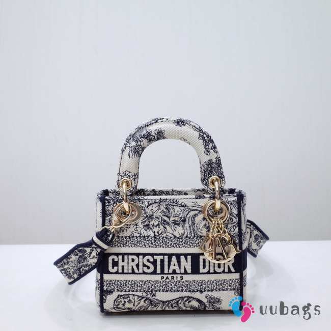 Dior Lady D-Lite Bag White and Navy Blue Toile de Jouy Embroidery - 1