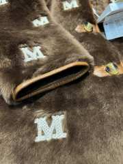 Max Mara oversized long fur coat embroidered with brown M logo - 2