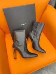 YSL Auteuil enameled sheepskin leather boots 10.5cm - 6