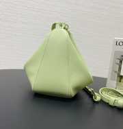 Loewe mini Hammock hobo bag in classic calfskin in light green 28x17x9.5cm - 2