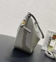 Loewe mini Hammock hobo bag in classic calfskin in grey 28x17x9.5cm - 2