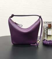 Loewe mini Hammock hobo bag in classic calfskin in purple 28x17x9.5cm - 1