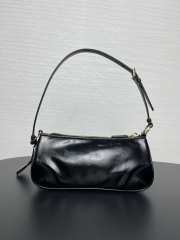 Prada Re-Edition 2002 small leather shoulder bag in black 24.5x11x6cm - 5