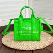 Marc jacobs mini tote leather tote bag in green 18cm - 1