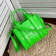 Marc jacobs mini tote leather tote bag in green 18cm - 4