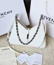 Givenchy Cut - Out Small Shoulder Bag In White 29x23x6cm - 1