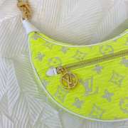 Louis Vuitton M81484 Loop Bag Bright Yellow 23x22x7cm - 5