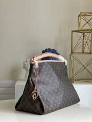 Louis Vuitton M44869 Artsy MM Bag 41x32x22cm - 6