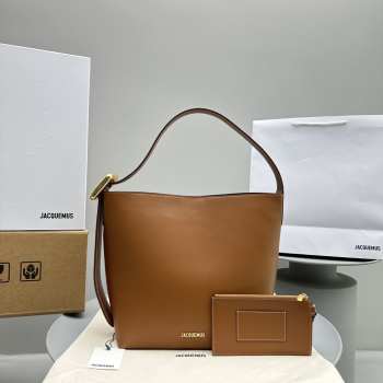 Jacquemus Le petit Regalo bucket bag in light brown 30x33x14cm