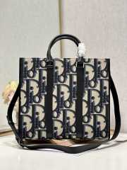 Dior East-West Tote Bag Beige and Black Maxi Dior Oblique Jacquard 40.5x35x12cm - 1