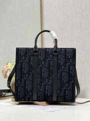 Dior East-West Tote Bag Black Maxi Dior Oblique Jacquard 40.5x35x12cm - 1