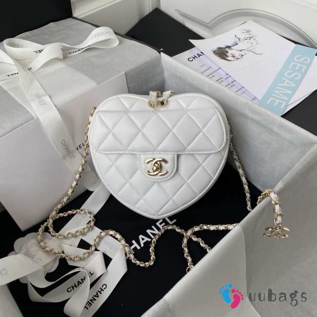 Chanel Love Heart Bag In White 16.5x18x6.5cm - 1