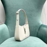 YSL Le 5 À 7 Hobo In Shiny Leather Bag In White 24.5x6x15cm - 6