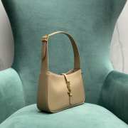 YSL Le 5 À 7 Hobo In Shiny Leather Bag In Beige 24.5x6x15cm - 5