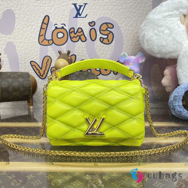 Louis Vuitton M24186 Go-14 MM Bag In Neon Green 23x16x10cm - 1