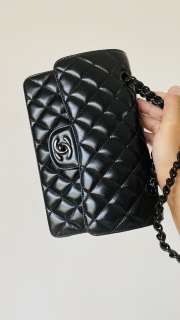 Chanel black lambskin flap bag with black buckle 23cm - 6