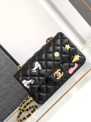 Chanel 24C black symbol flap bag with lambskin bag 20cm - 1