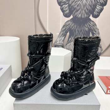 Lost In Echo sheepskin snow boots in black 5cm