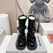 Lost In Echo sheepskin snow boots in black 5cm - 4