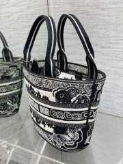 Dior Carrycot Bag Embroidered Butterfly Bandana Black and White 27x20x8cm - 3