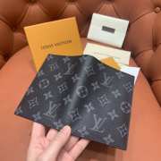 Louis Vuitton M64501 Passport Cover Monogram Eclipse 10x14x2.5cm - 1