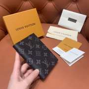 Louis Vuitton M64501 Passport Cover Monogram Eclipse 10x14x2.5cm - 4