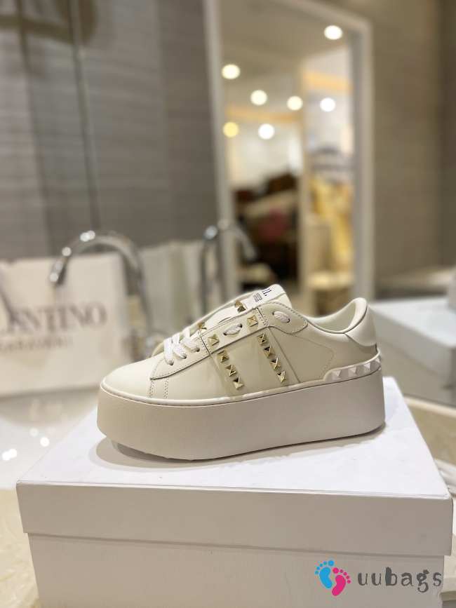 Valentino Garavani Rockstud Untitled with platinum-finish studs trainer calfskin - 1