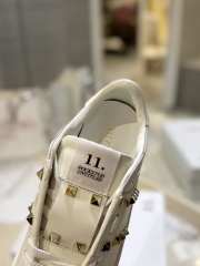 Valentino Garavani Rockstud Untitled with platinum-finish studs trainer calfskin - 3