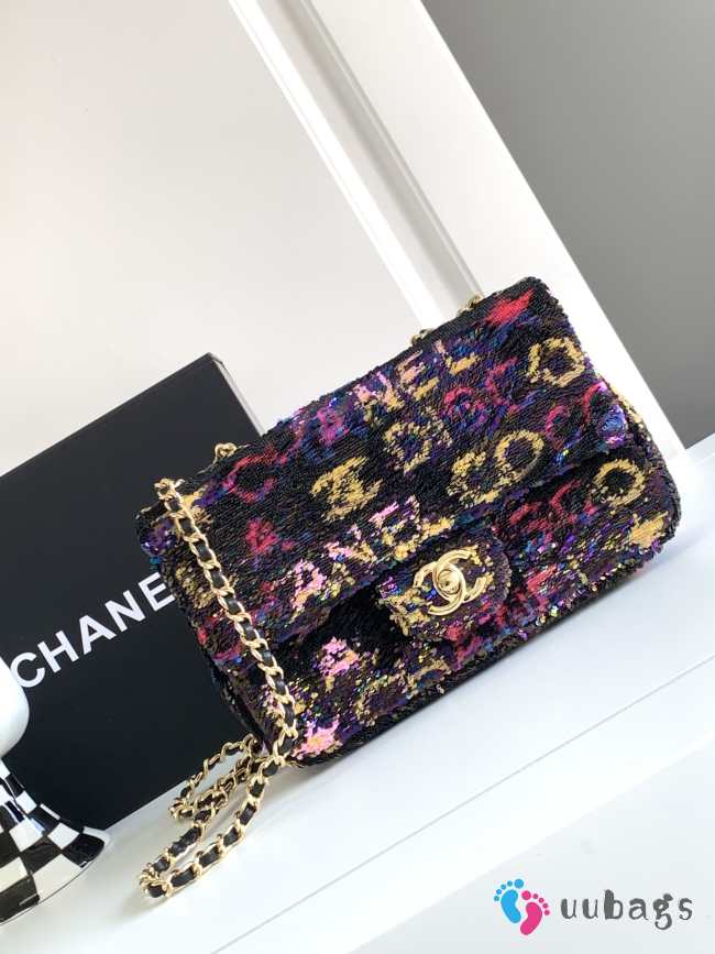 Chanel Small Foldable Bag Sequins & Gold-Tone Metal Black, Pink, Yellow 14x21x8cm  - 1