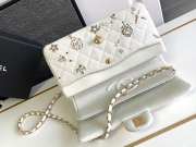 Chanel classic handbag embroidered tweed, glittering stones, glass pearls & gold metallic white 25.5cm 25.5cm - 2