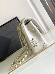 Chanel classic handbag embroidered tweed, glittering stones, glass pearls & gold metallic white 25.5cm 25.5cm - 6