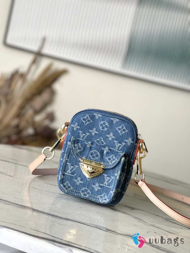 Louis Vuitton M82948 New LV Remix Fairfax Pochette Bag 14x18x2.7cm - 1