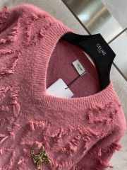 Celine V-neck sweater made of seamless cashmere in pink - 4