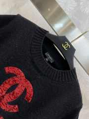 Chanel short-sleeved logo double C sweater in black - 5