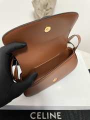 Celine Clutch On Strap Tabou In Triomphe Canvas And Calfskin Brown 18x8x5cm - 6