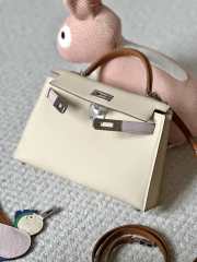 Hermes Mini Kelly Bag In White 20cm - 2