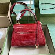 Gucci Horsebit 1955 Crocodile Top Handle Bag In Red 22x16x10.5cm - 5