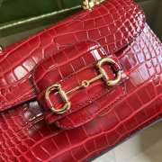 Gucci Horsebit 1955 Crocodile Top Handle Bag In Red 22x16x10.5cm - 3