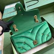 Gucci Marmont Small Shoulder Bag In Green Velvet 26x15x7cm - 5