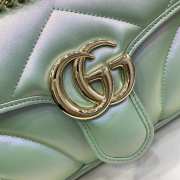 Gucci Marmont bag in green iridescent quilted chevron leather 26x15x7cm - 2