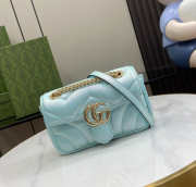 Gucci Marmont bag in blue iridescent quilted chevron leather 26x15x7cm - 1